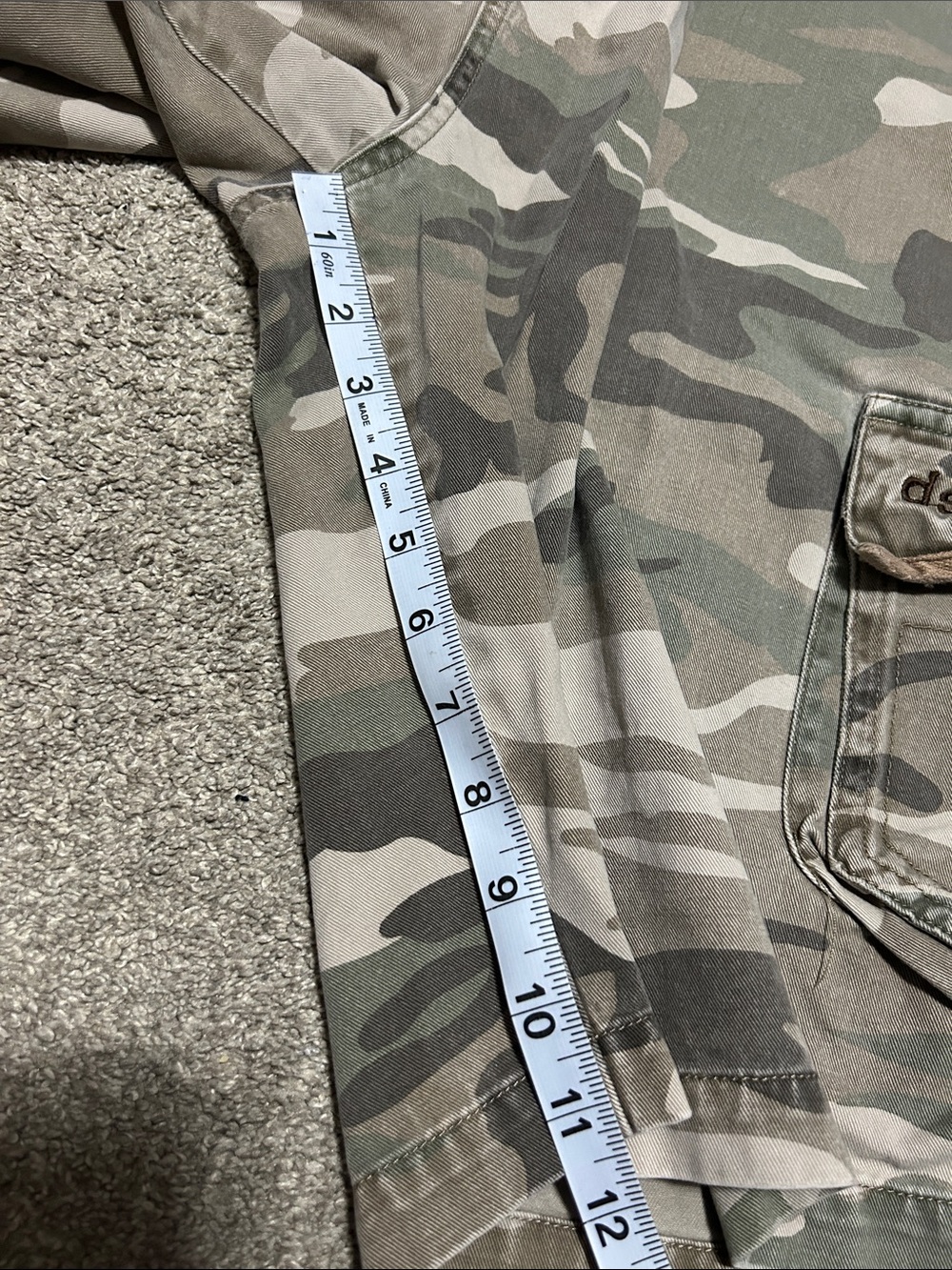 Y2K DeVISE Camo Baggy Cargo Dad Shorts - Picture 6 of 7